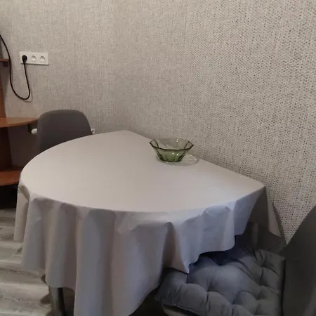 двухкомнатная в центре недалеко от пляжа ланжерон Apartment Odessa